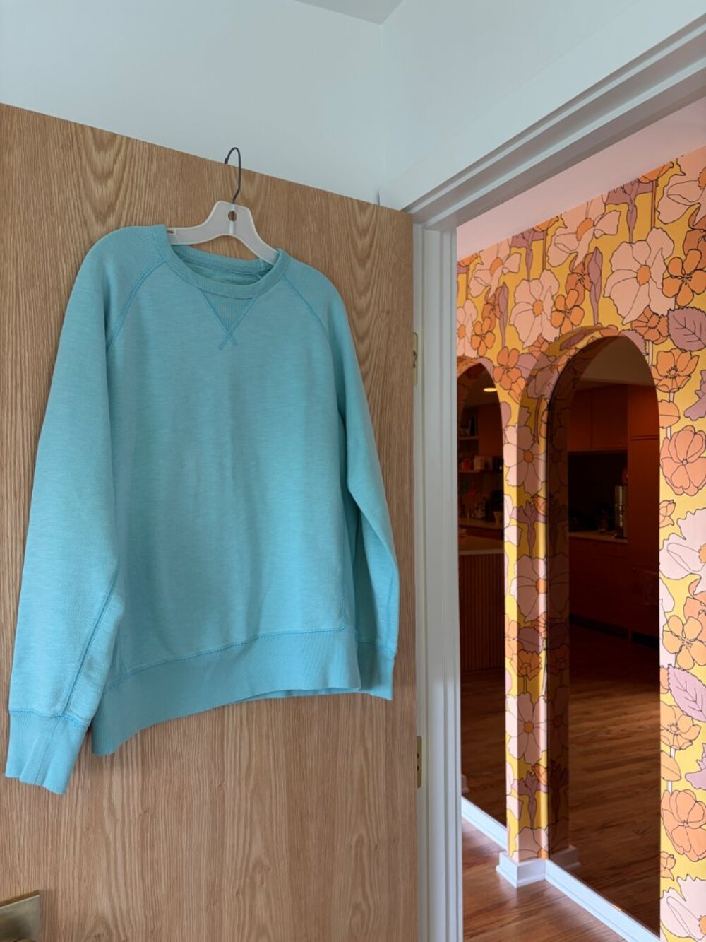 Gap Lived-In Robin's Egg / Tiffany Blue Crewneck Sweatshirt Raglan Sleeve Size M - Picture 2 of 7